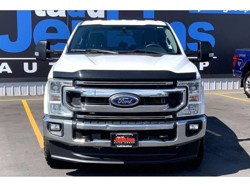 Used 2022 Ford F350 XLT w/ XLT Value Package AWD/4WD image 3