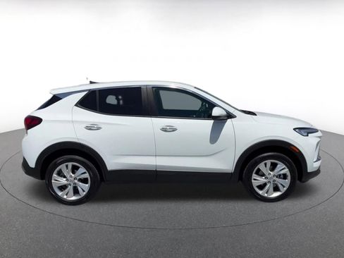 Used 2025 Buick Encore GX Preferred AWD/4WD image 16