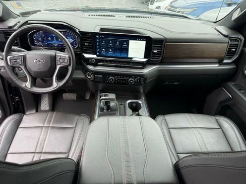 Used 2025 Chevrolet Silverado 1500 High Country w/ Midnight Edition image 17