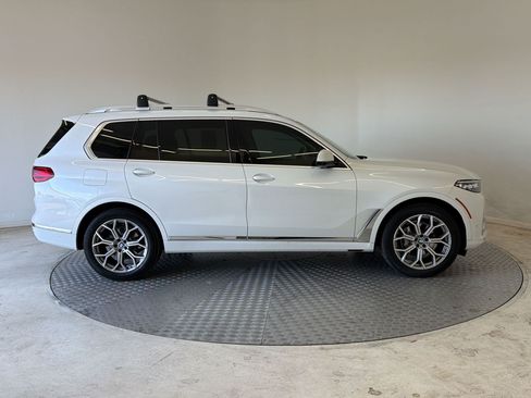 Used 2022 BMW X7 xDrive40i w/ Cold Weather Package AWD/4WD image 8
