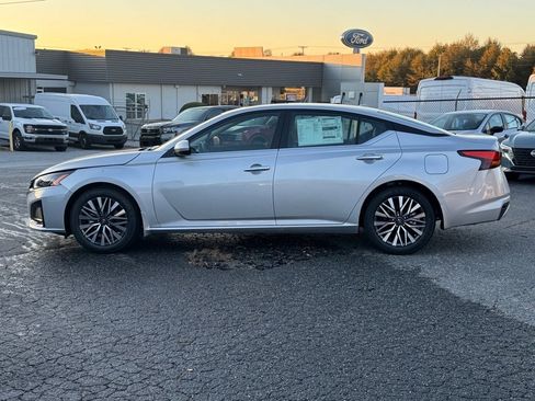 New 2025 Nissan Altima 2.5 SV w/ SV Premium Package image 6