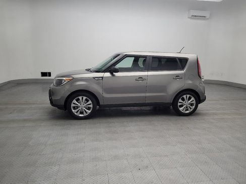 Used 2016 Kia Soul + image 2