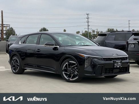 New 2026 Kia K4 GT-Line Turbo FWD image 1