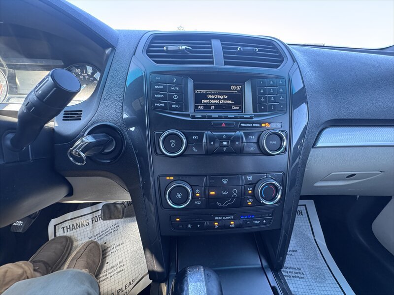 Used 2018 Ford Explorer 4WD image 14