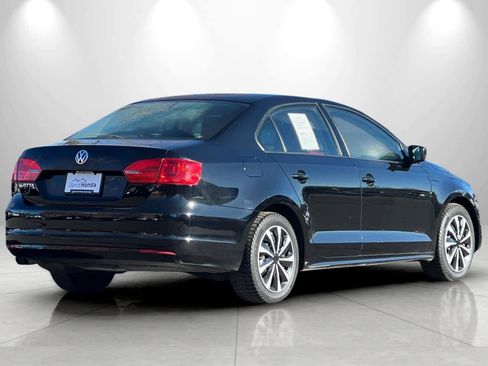 Used 2014 Volkswagen Jetta S image 2