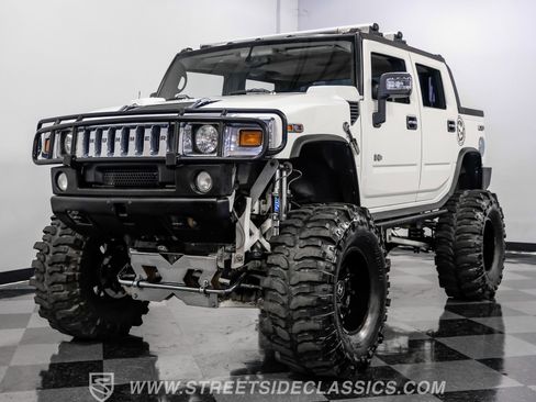 Used 2005 HUMMER H2 SUT w/ Preferred Equipment Group image 17