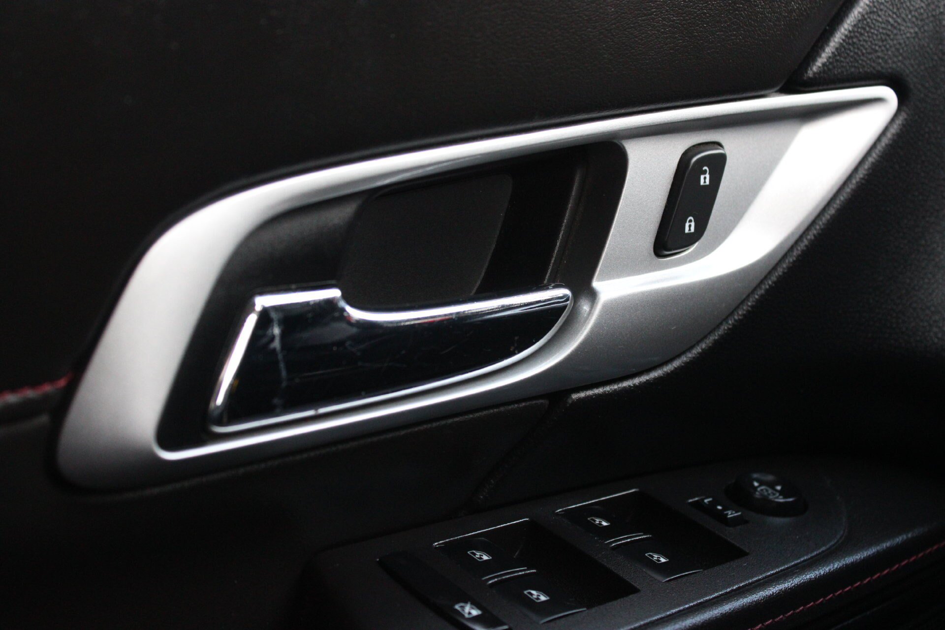 Used 2015 GMC Terrain SLE FWD image 24