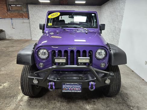 Used 2018 Jeep Wrangler Rubicon w/ Power Convenience Group image 48