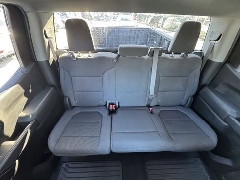 Used 2020 Chevrolet Silverado 1500 Custom w/ Custom Value Package image 13