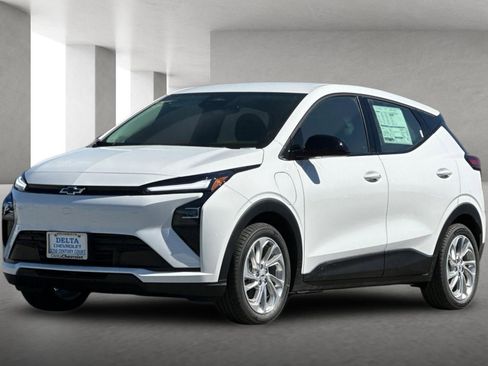 New 2027 Chevrolet Bolt LT w/ Comfort Package image 8