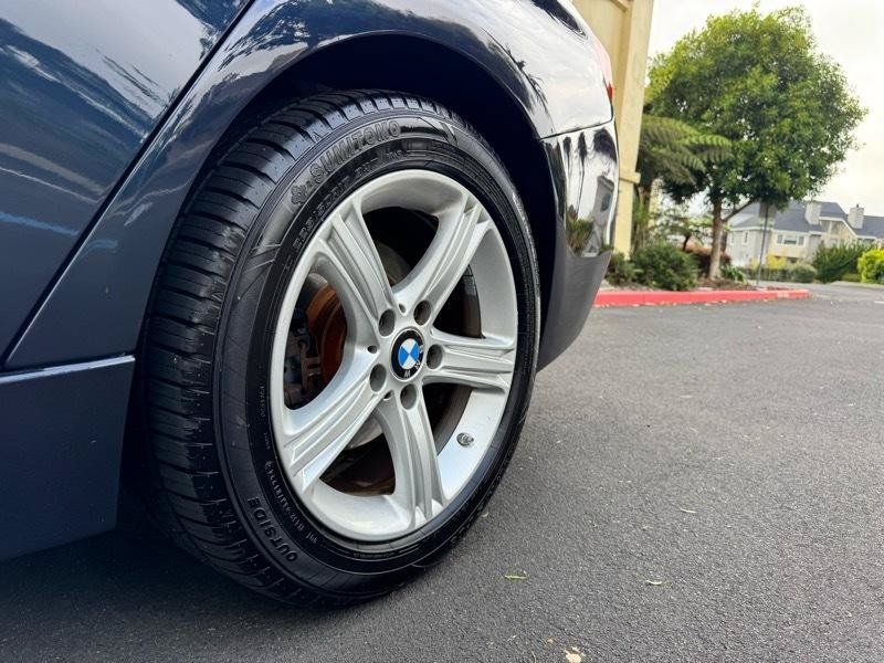 Used 2012 BMW 328i Sedan RWD image 27