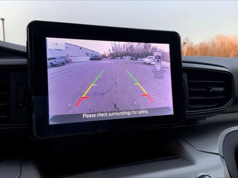 Used 2021 Ford Explorer XLT w/ Class III Trailer Tow Package image 29