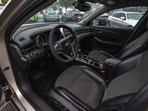 Used 2015 Chevrolet Malibu LT w/ Power Convenience Package image 17