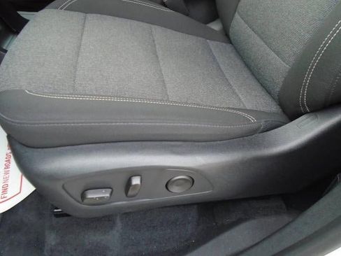 Certified 2025 GMC Acadia Elevation image 16