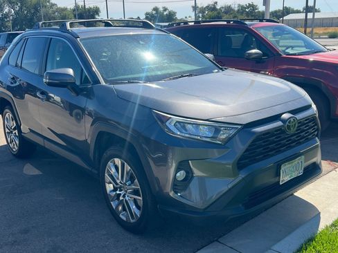 Used 2019 Toyota RAV4 XLE Premium w/ Carpet Mat Package AWD/4WD image 2