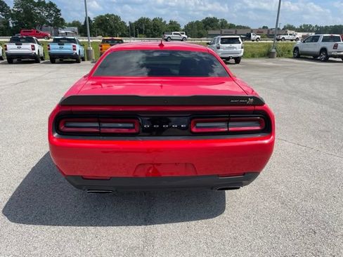 Used 2021 Dodge Challenger R/T Scat Pack w/ Dynamics Package RWD image 11