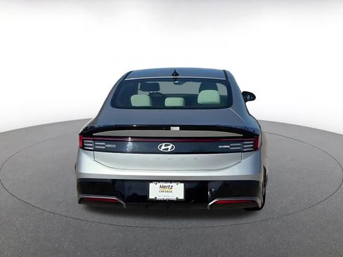Used 2025 Hyundai Sonata SEL FWD image 10