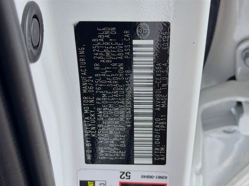 Used 2025 Toyota Camry SE w/ Convenience Package FWD image 32