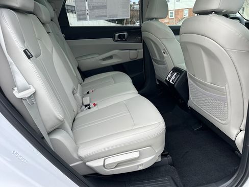 New 2026 Kia Sorento S w/ S Panoramic Sunroof Package AWD/4WD image 16