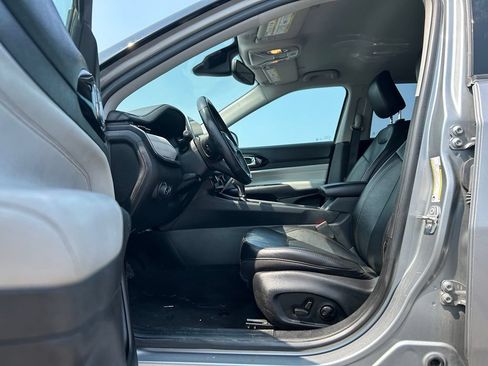 Used 2022 Jeep Compass Limited AWD/4WD image 9