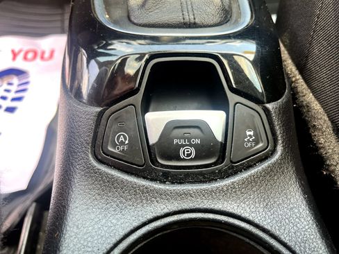 Used 2021 Jeep Compass Latitude w/ Sun and Sound Group AWD/4WD image 28