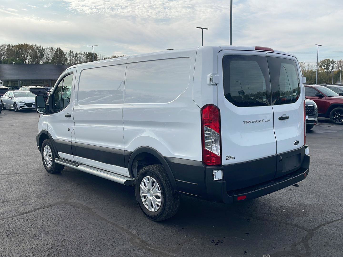 Used 2025 Ford Transit 250 Low Roof w/ Exterior Upgrade Package RWD image 3