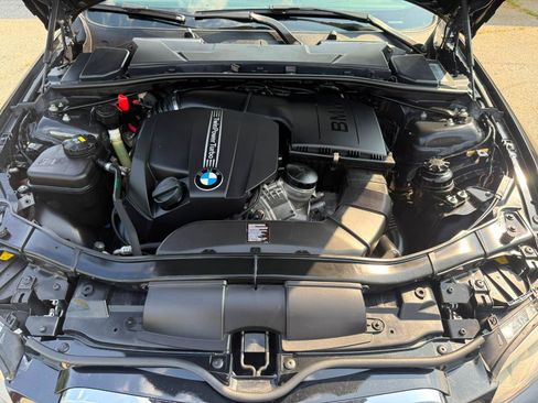 Used 2013 BMW 335i Convertible RWD image 16
