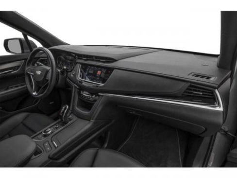 Used 2025 Cadillac XT6 Luxury FWD image 17