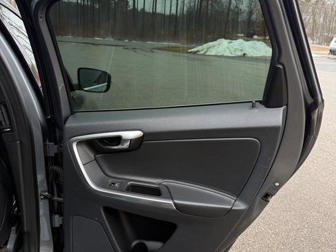 Used 2017 Volvo XC60 T6 R-Design w/ Climate Package image 21