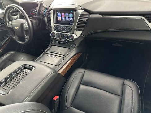 Used 2017 Chevrolet Tahoe Premier AWD/4WD image 38