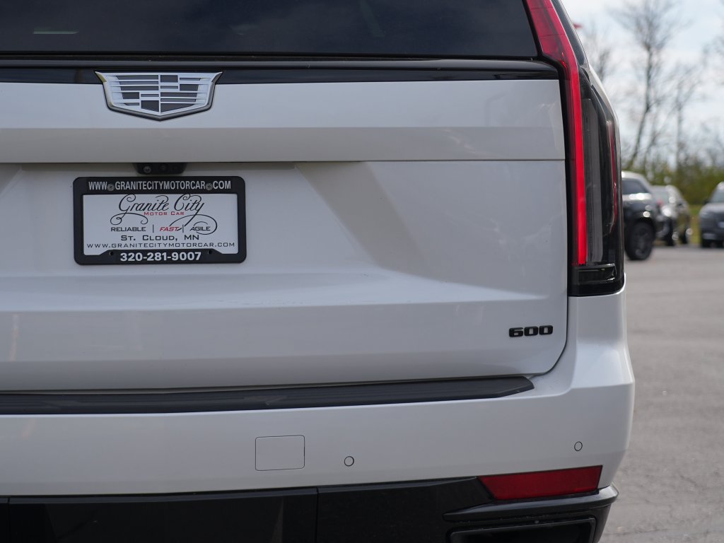 Used 2024 Cadillac Escalade ESV Sport w/ LPO, ONYX Package AWD/4WD image 11