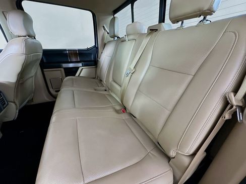 Used 2016 Ford F150 Lariat RWD image 4