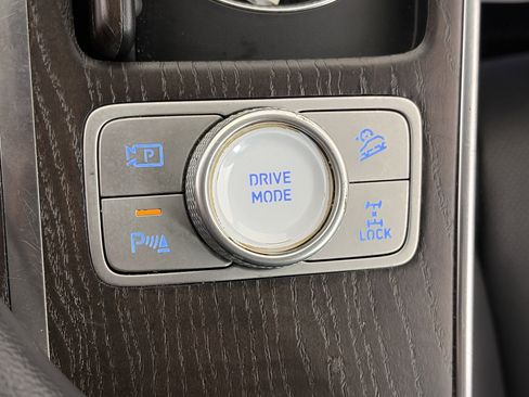 Used 2024 Genesis GV80 2.5T AWD/4WD image 29