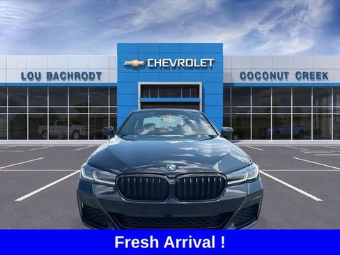 Used 2023 BMW 530e 530e iPerformance w/ M Sport Package image 3