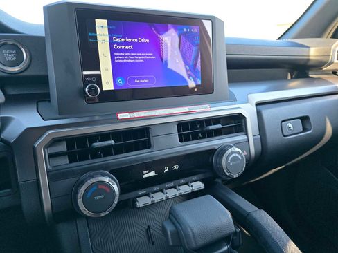 Certified 2025 Toyota 4Runner SR5 image 28