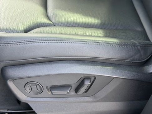 Used 2023 Audi Q7 2.0T Premium Plus w/ Premium Plus Package image 19