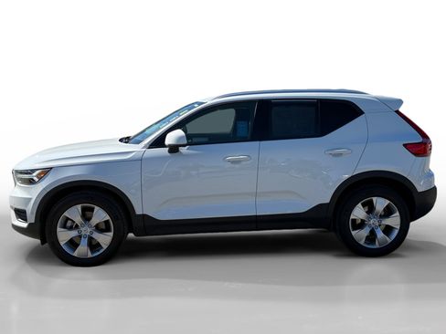 Used 2019 Volvo XC40 T5 Momentum AWD/4WD image 2