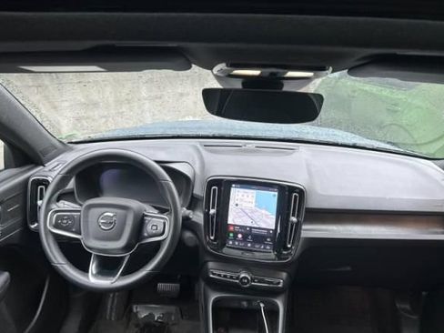 Used 2023 Volvo XC40 Recharge Ultimate w/ Protection Package Premier AWD/4WD image 8
