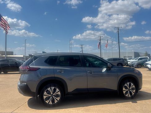 Used 2023 Nissan Rogue SV FWD image 26