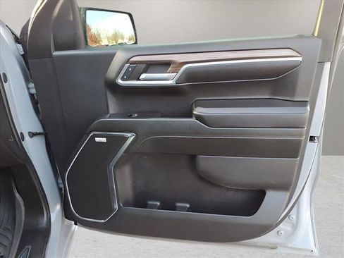 Used 2024 Chevrolet Silverado 1500 RST image 20