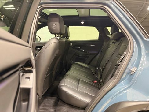 Used 2025 Land Rover Range Rover Evoque S image 18