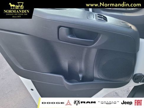 Used 2025 RAM ProMaster 2500 w/ U-Haul Equipment Group FWD image 15