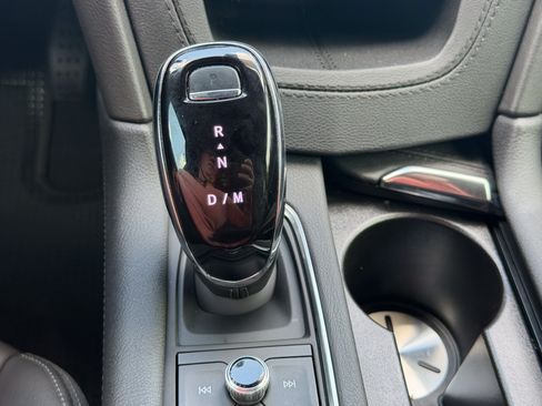 Certified 2024 Cadillac XT5 Luxury FWD image 25