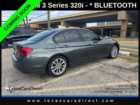 Used 2018 BMW 320i Sedan RWD image 6