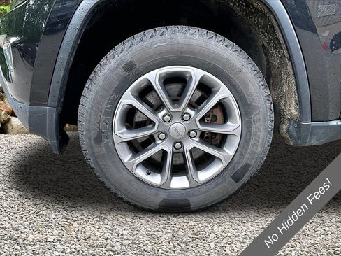 Used 2015 Jeep Grand Cherokee Limited w/ Trailer Tow Group IV AWD/4WD image 9