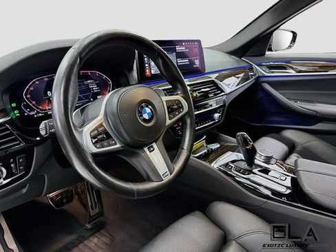 Used 2021 BMW 530i xDrive w/ M Sport Package AWD/4WD image 12