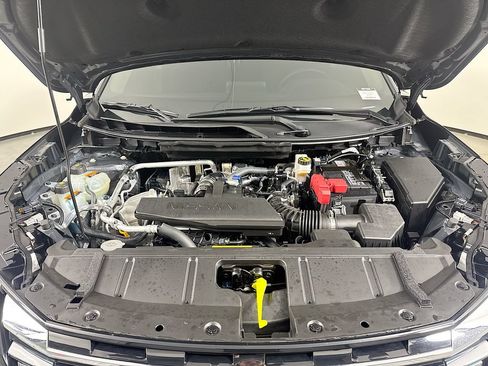 Used 2026 Nissan Rogue S FWD image 30