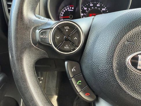 Used 2016 Kia Soul image 13