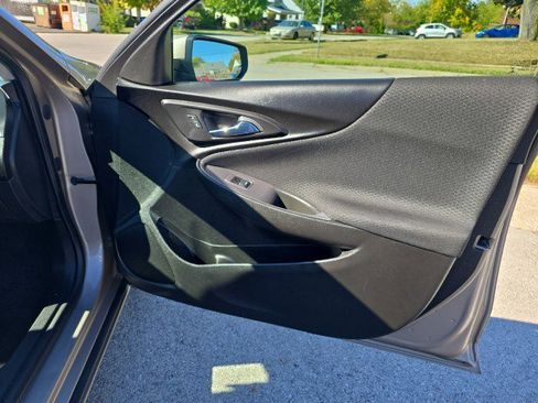 Used 2023 Chevrolet Malibu LT image 36