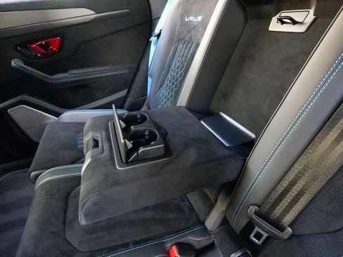 Used 2023 Lamborghini Urus Performante image 85